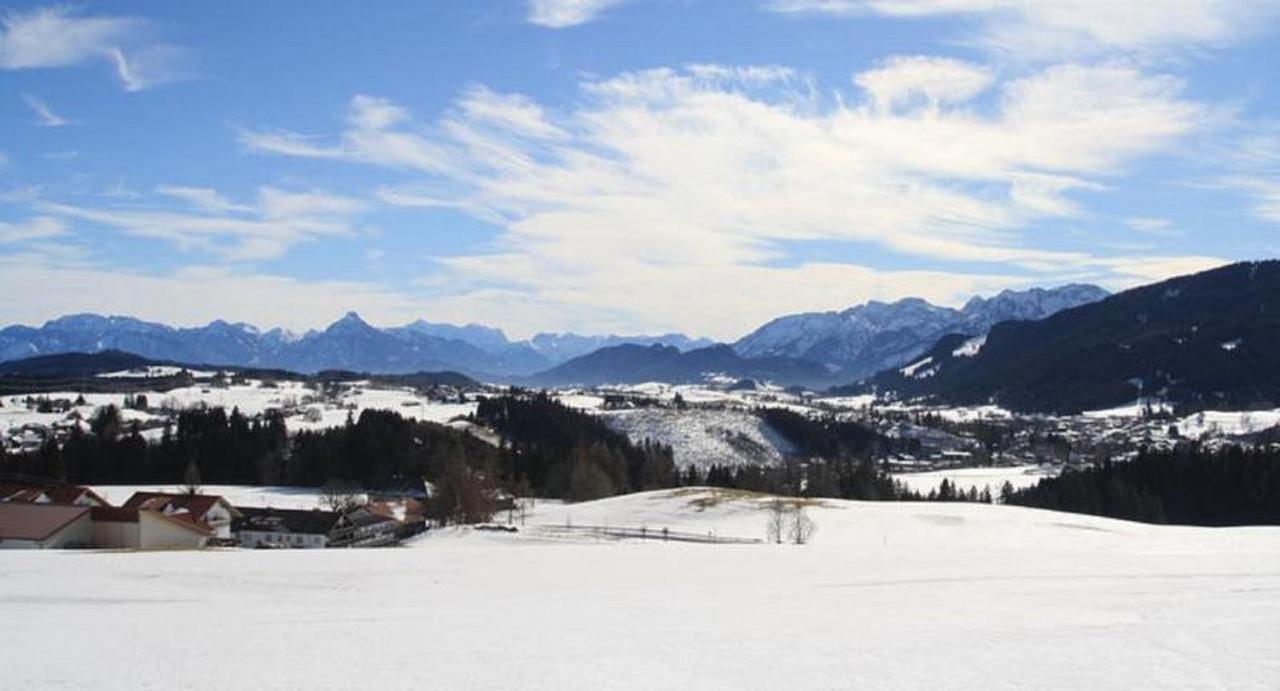 Apartamento Haus Bergblick Oy-Mittelberg Exterior foto
