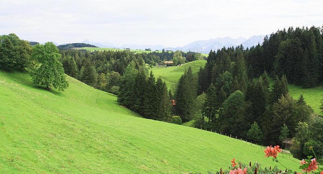 Apartamento Haus Bergblick Oy-Mittelberg Exterior foto